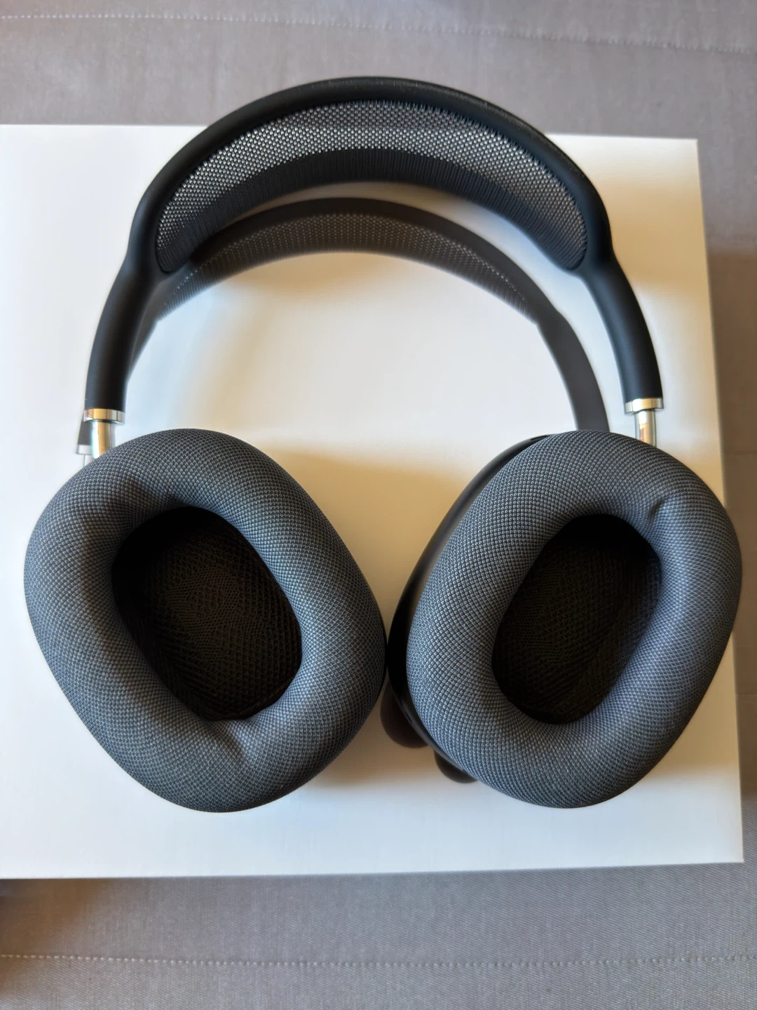 AirPods Max (usb c) - photo 2