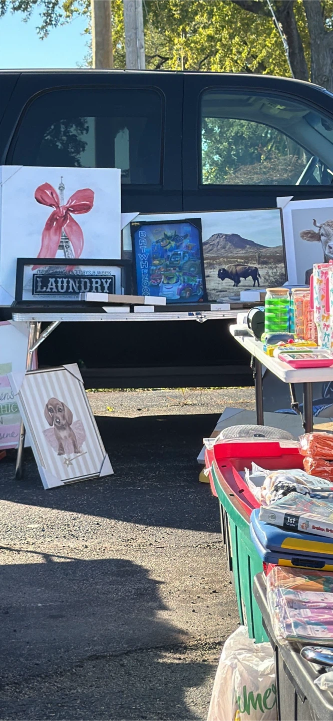Garage sale 11241 W Grand Ave Melrose Park IL 60164 - photo 3