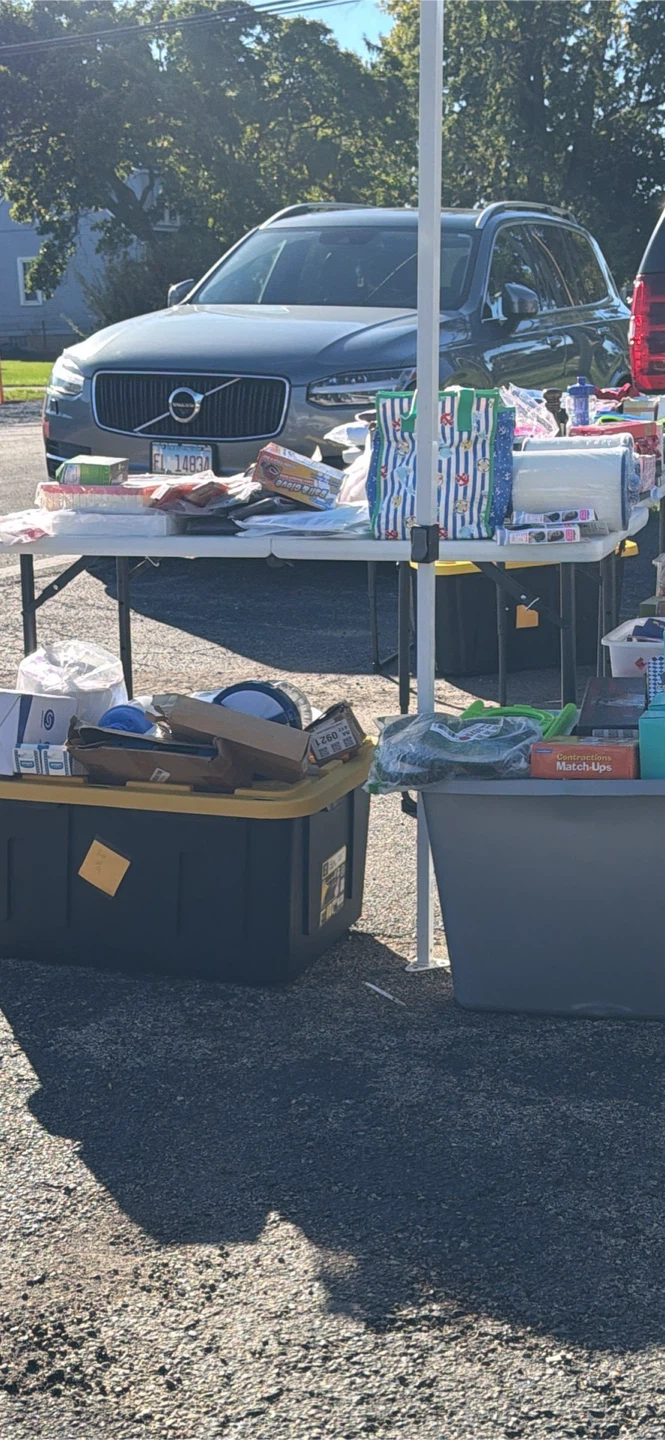Garage sale 11241 W Grand Ave Melrose Park IL 60164 - photo 5