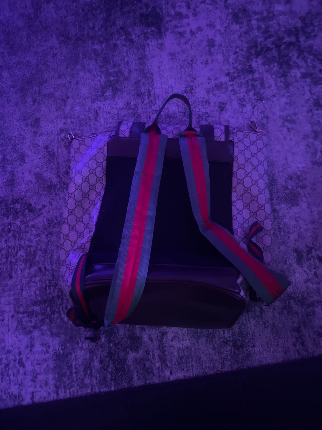 Gucci GG Supreme Canvas Backpack with Tiger Detail - photo 2