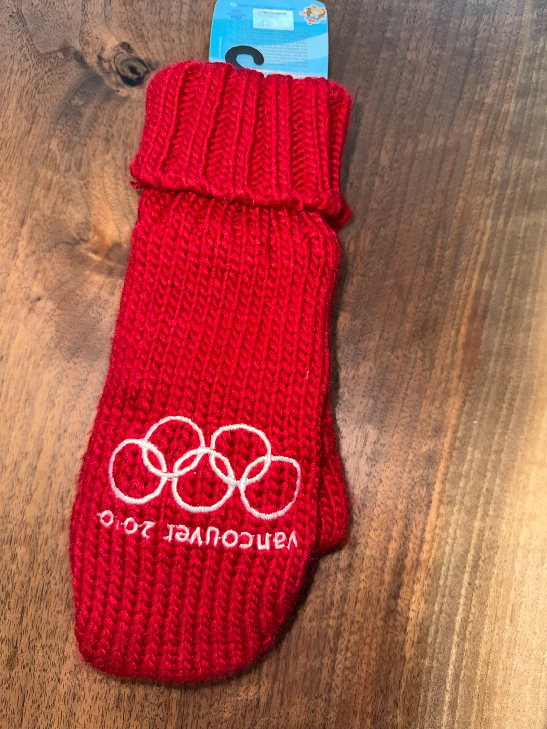 NWT - Vancouver 2010 Olympic Red Mittens
