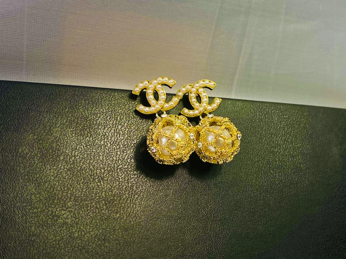 Pearl drop earrings - photo 5