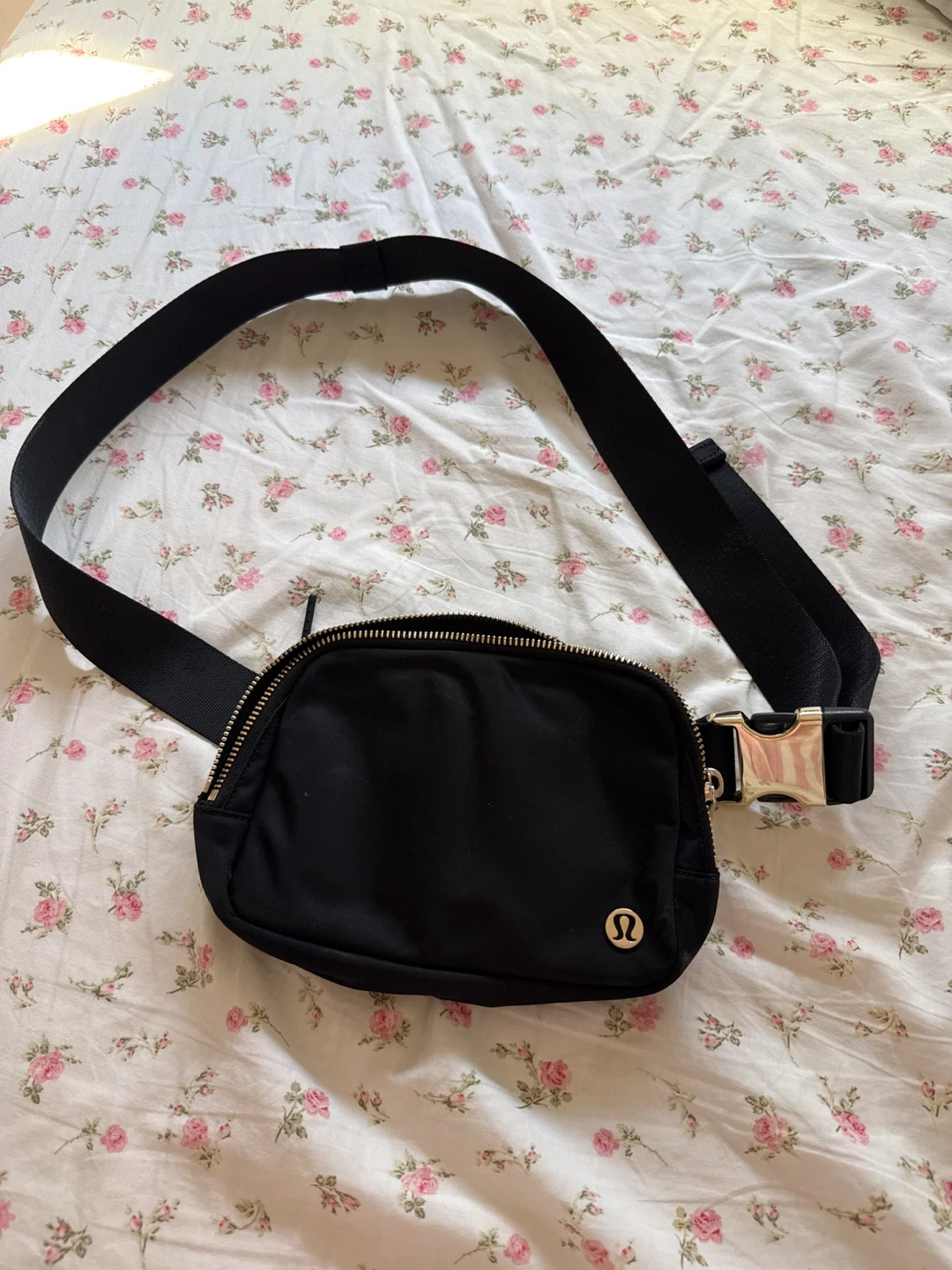 Lululemon Everywhere Belt Bag