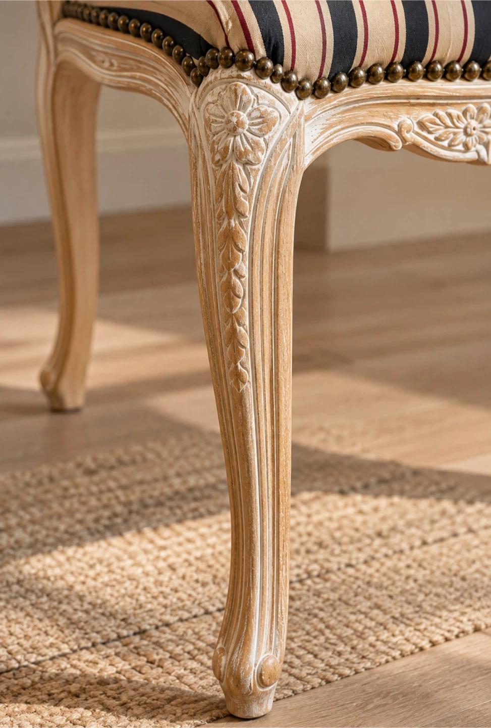 Set of 4 Vintage Italian Cane Back Dining Chairs - photo 4