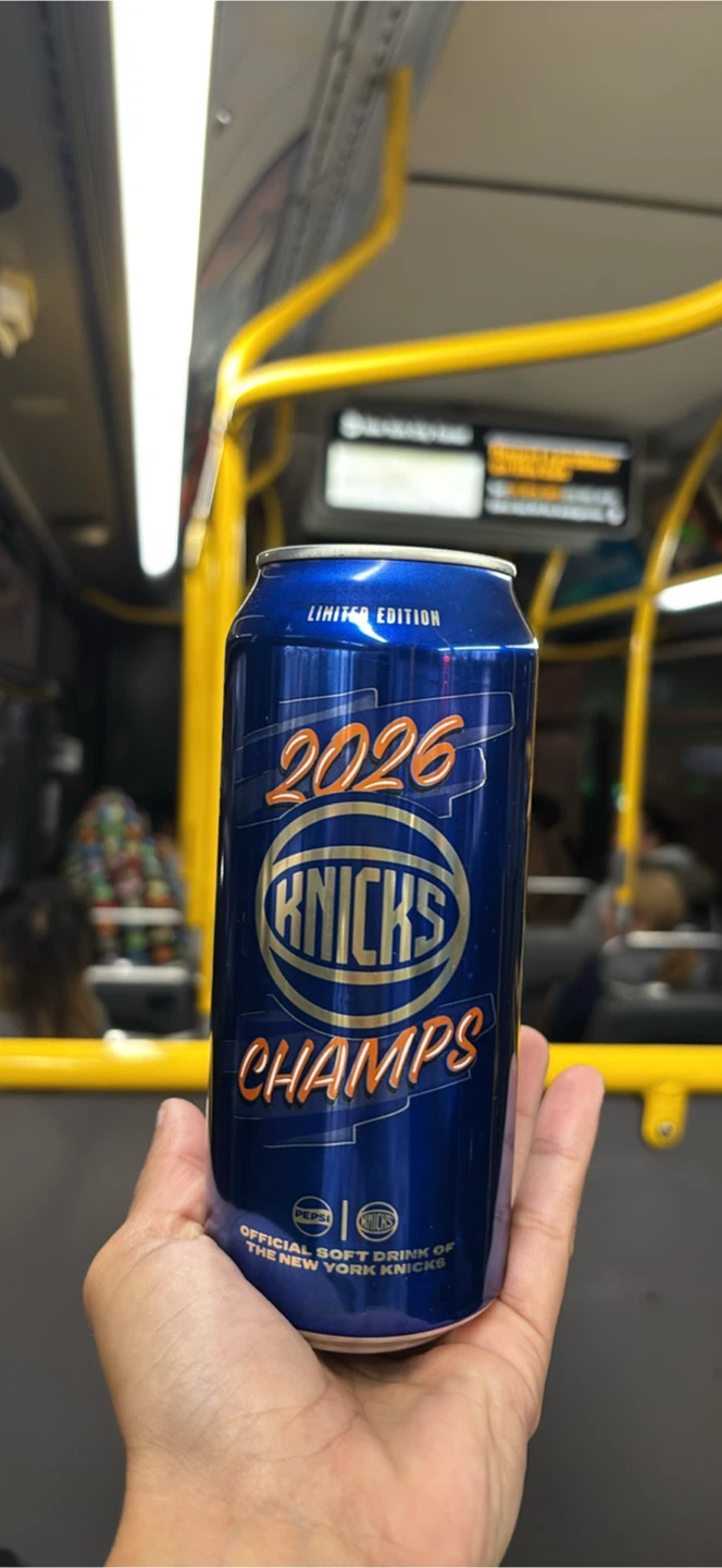 Limited Edition New York Knicks Pepsi Can - photo 2