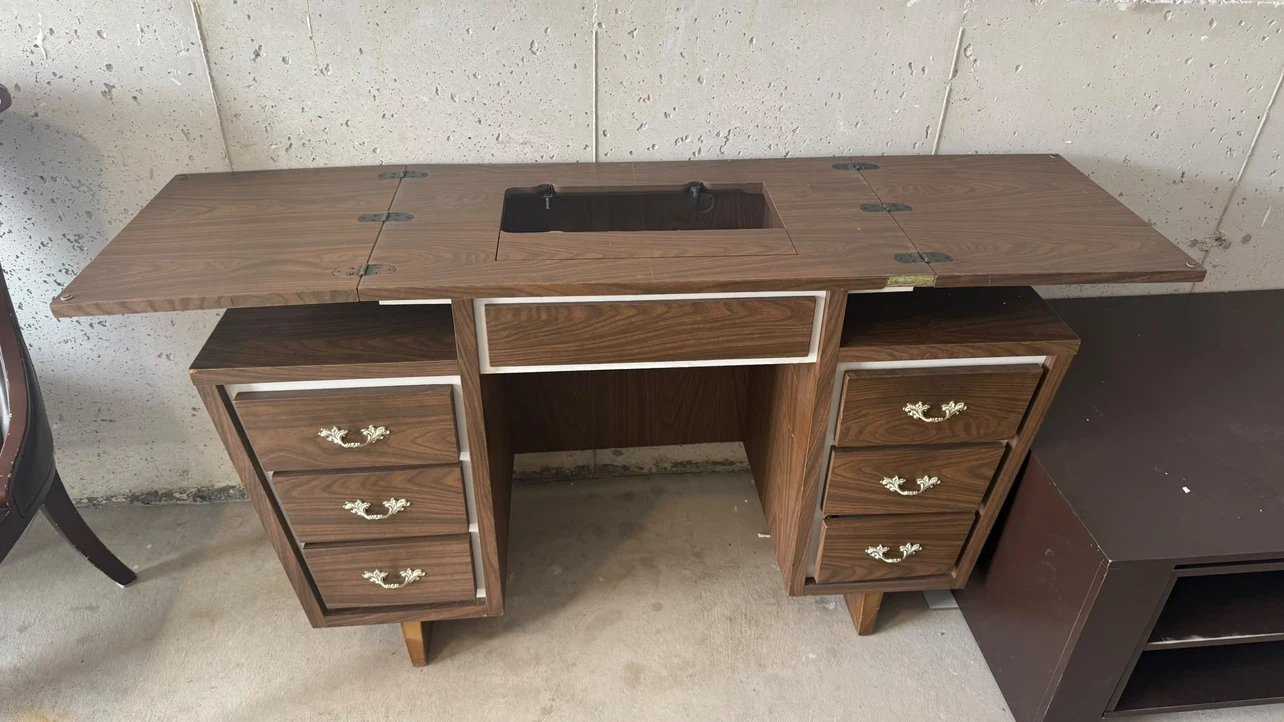 Vintage Sewing Machine Cabinet Desk - photo 2