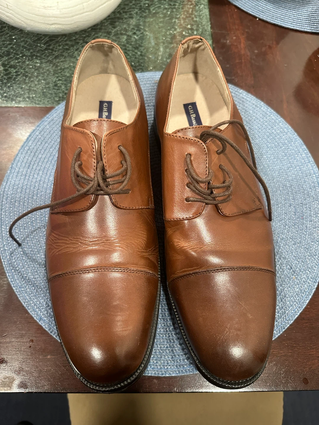G.H. Bass & Co. brown leather lace-up oxfords