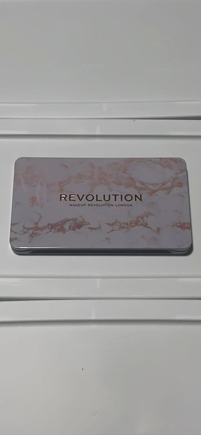 Makeup Revolution Eyeshadow Palette