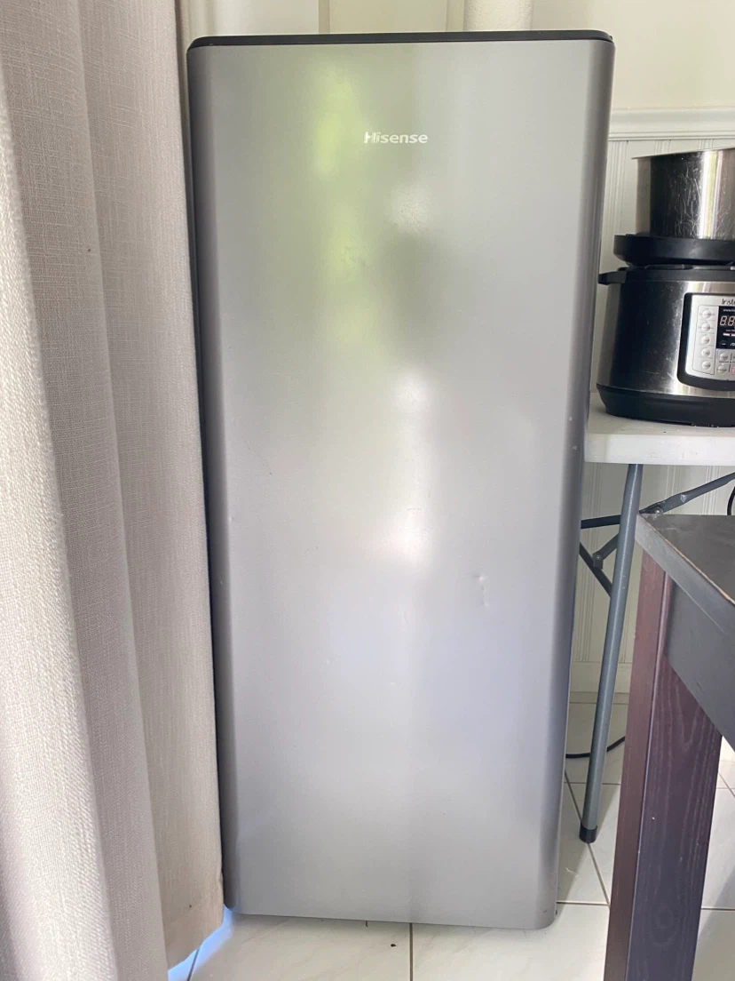 Hisense Mini Fridge