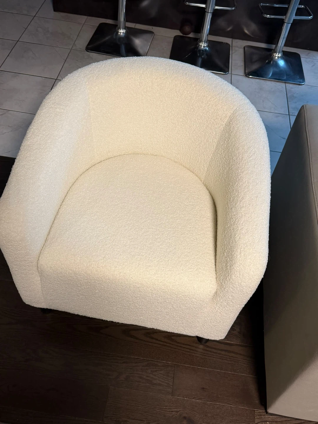 Cream Boucle Barrel Accent Chair - photo 3