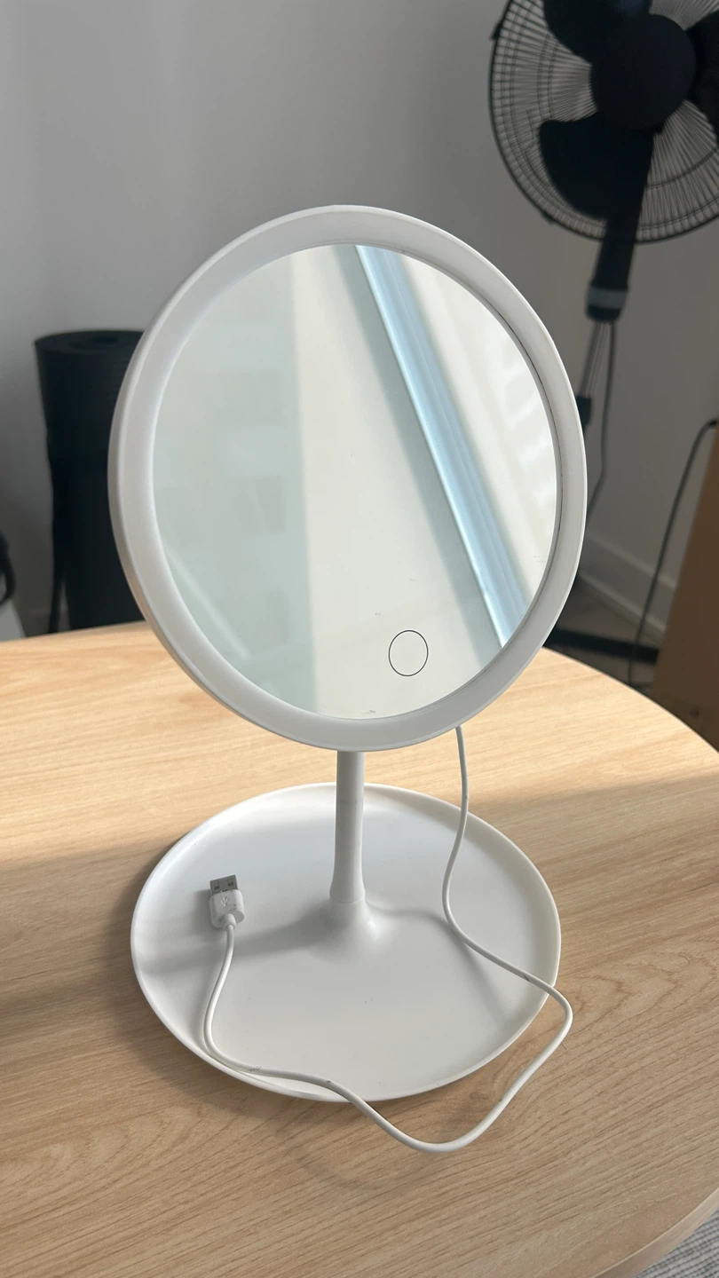 Make-up Mirror with Lights