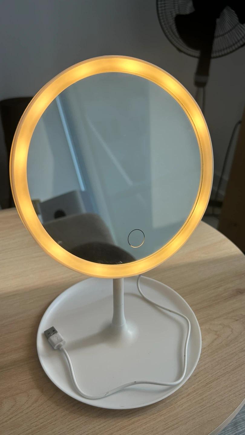 Make-up Mirror with Lights - photo 3