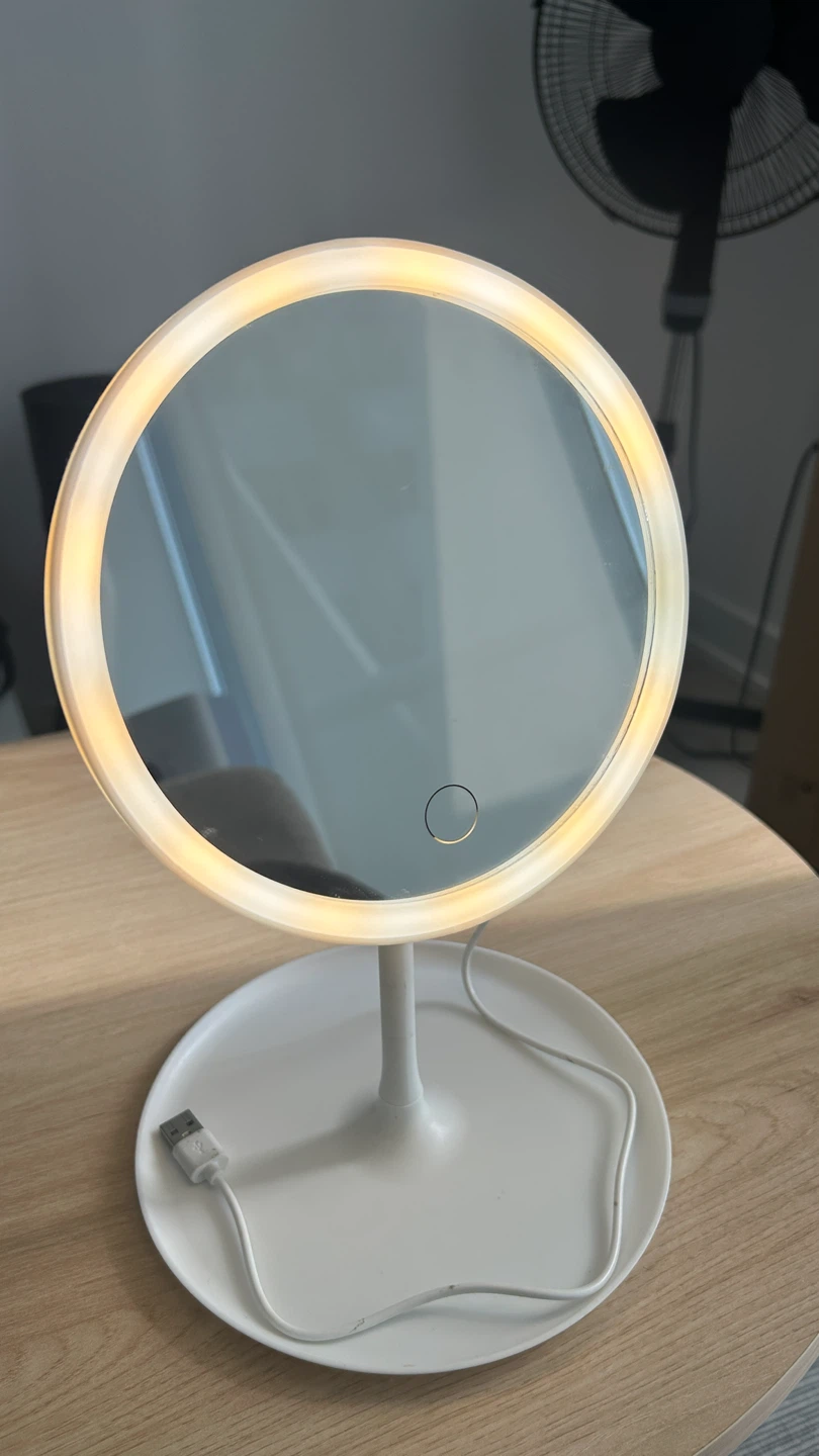 Make-up Mirror with Lights - photo 4