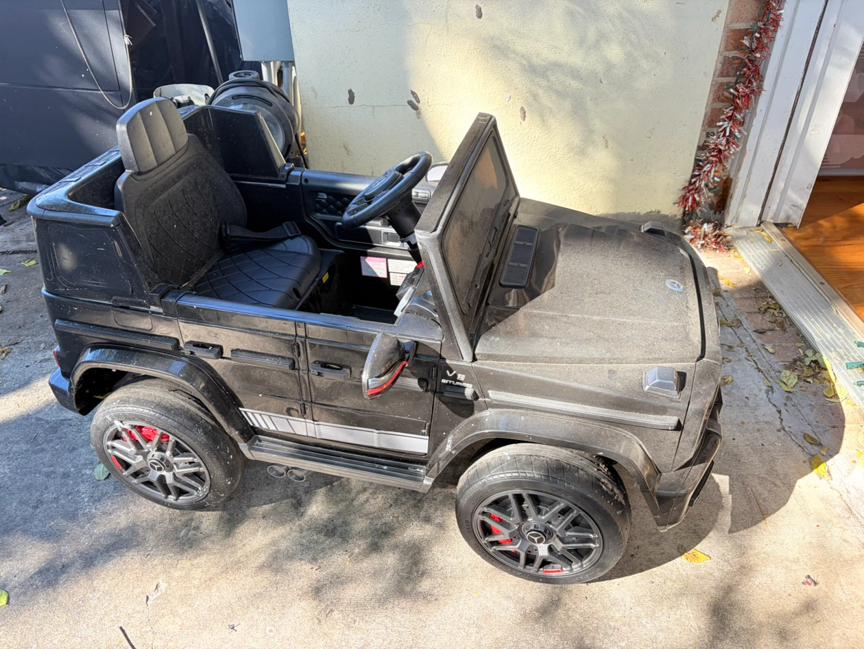 Mercedes-Benz G-Class Electric Ride-On Car
