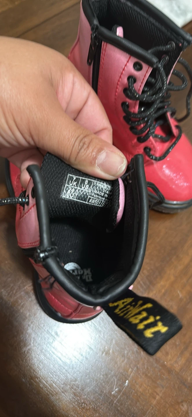 Dr. Martens Pink Ombre Glitter Kids Boots Size 8 US