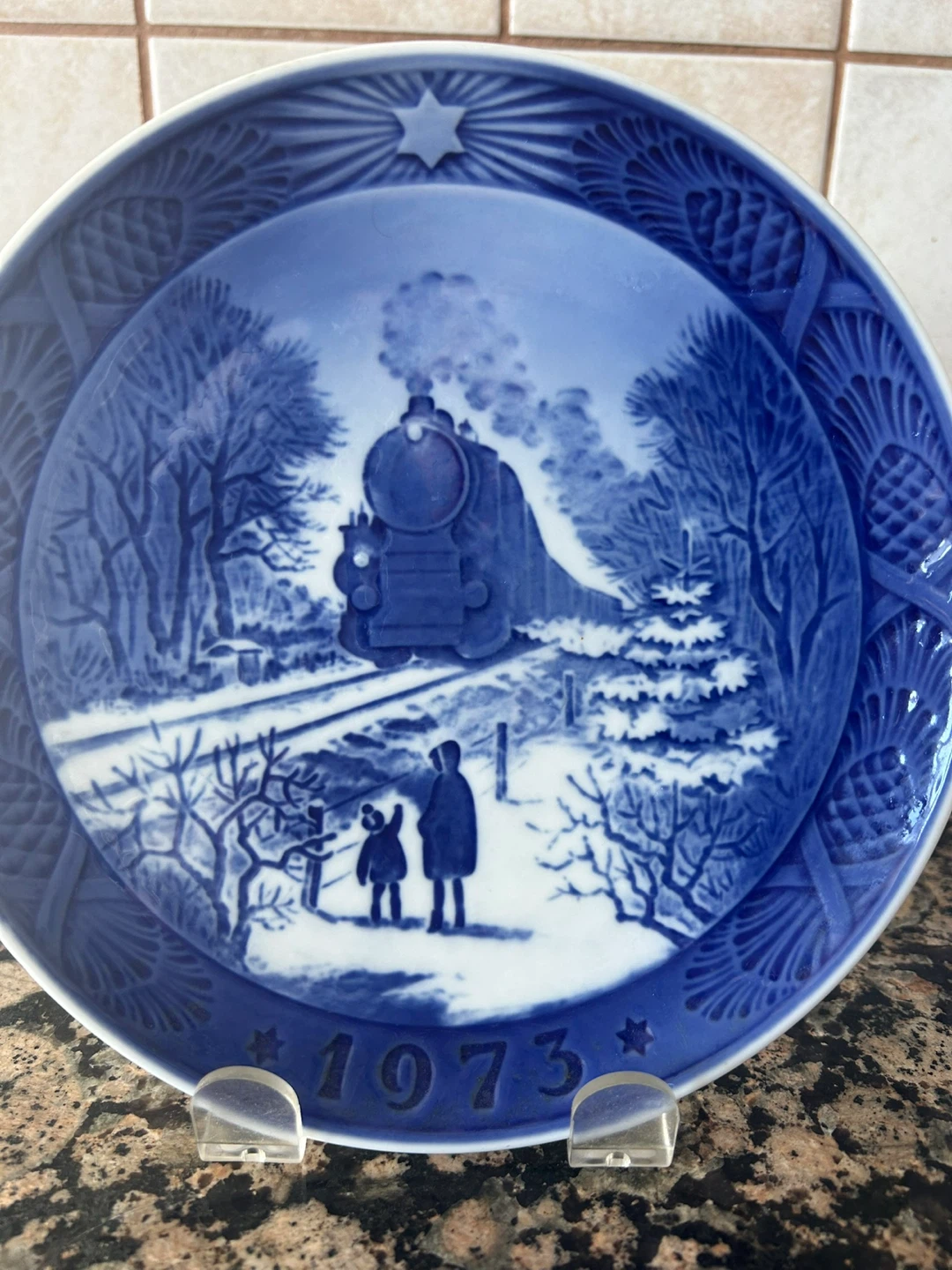 Vintage Bing & Grondahl Christmas Plates - photo 2