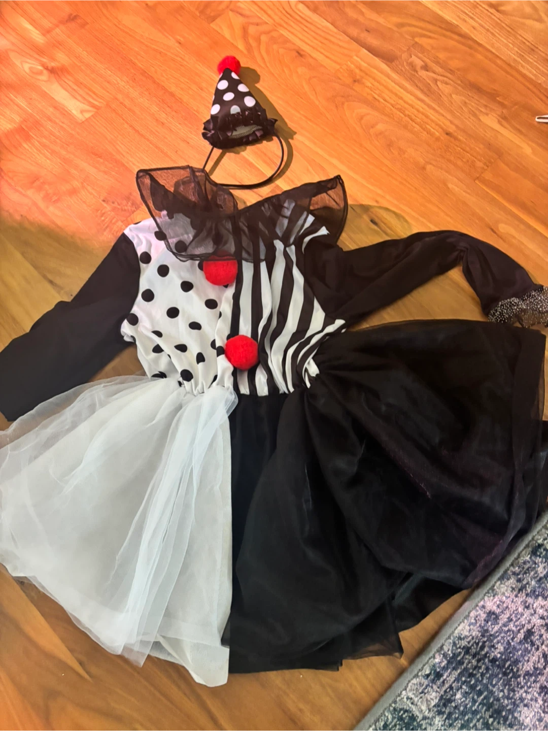 Black and White Harlequin Clown Costume - photo 3