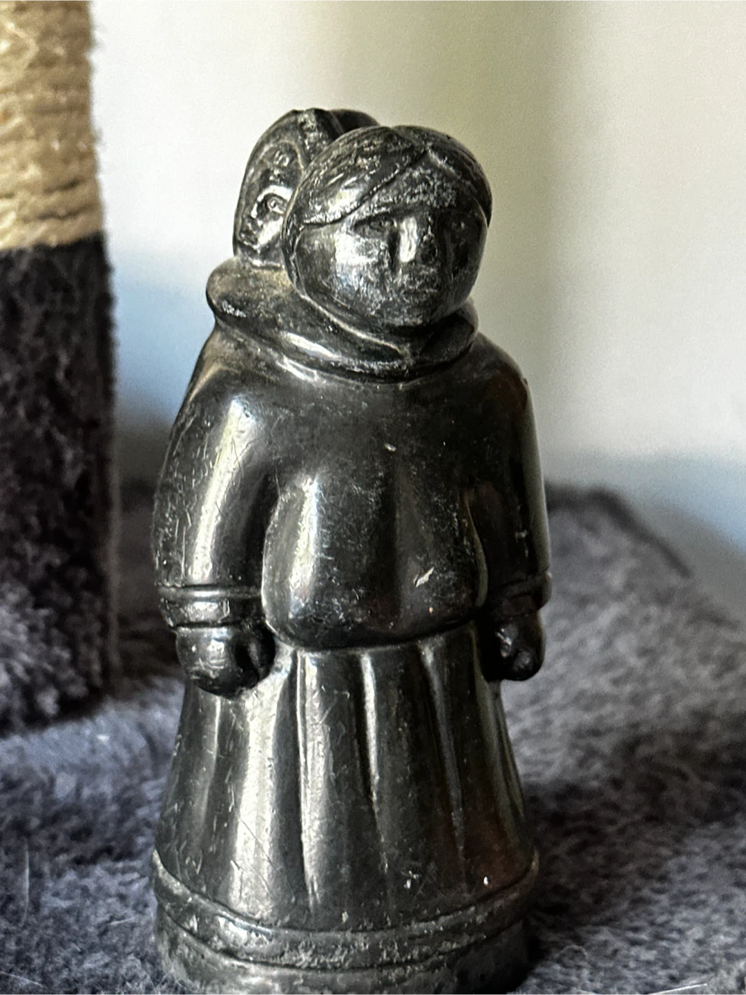 Thrones Canada First Nations Figurine - photo 4