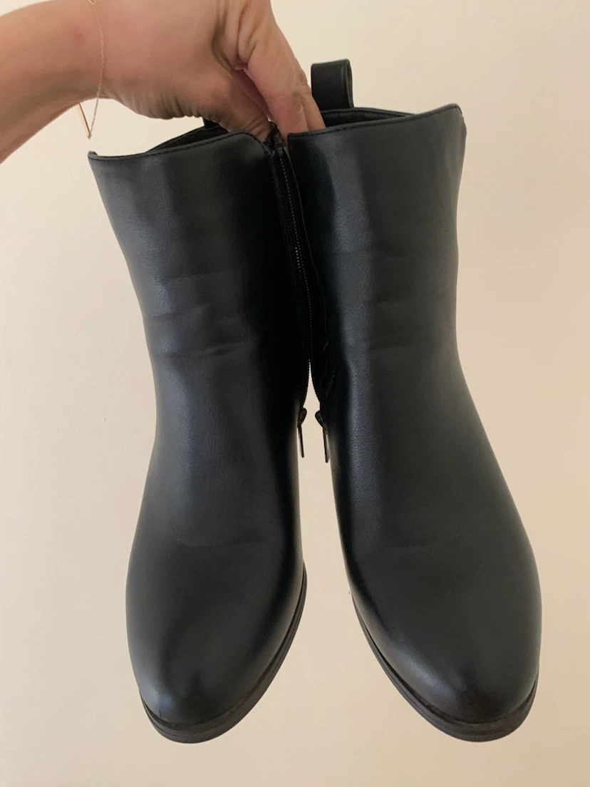 Black Heeled Ankle Boots (size 9) - photo 2