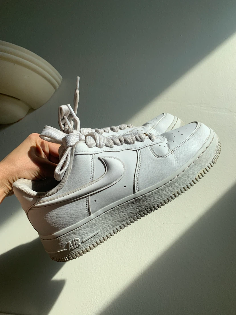 Nike Air Force 1 Sneakers (size 8.5) - photo 4