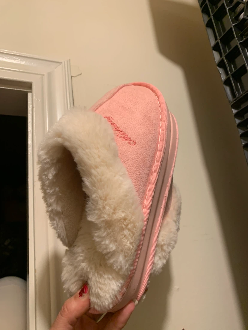 Pink faux fur slippers (S-M) - photo 4