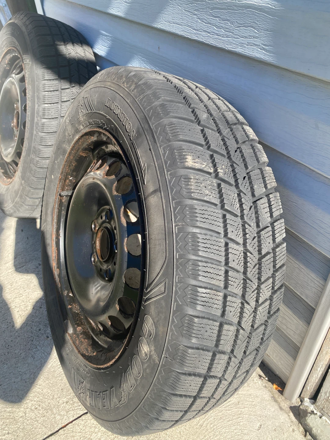 Goodyear Winter Command Tires 195/65R15 - photo 2