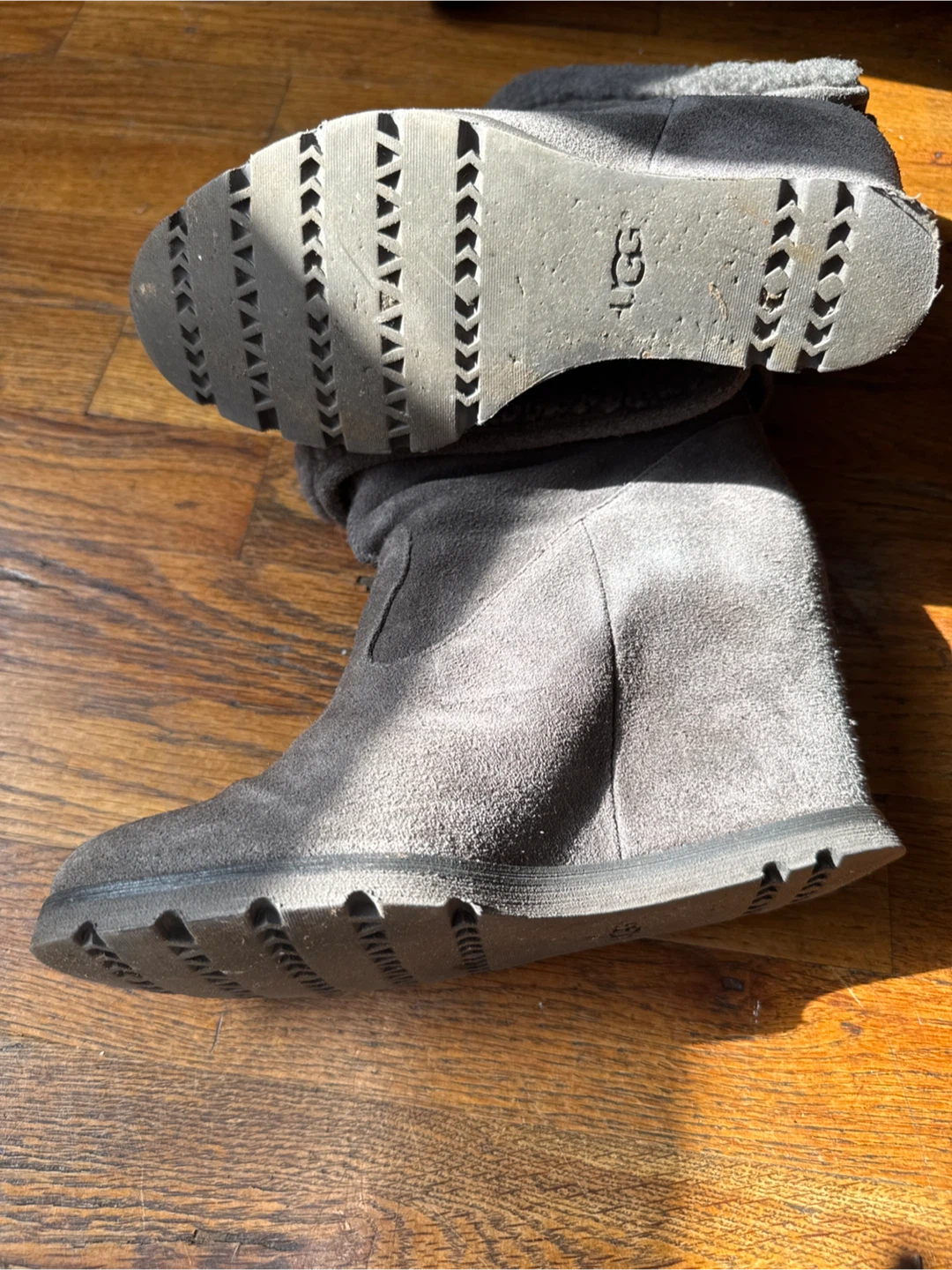 UGG Suede Wedge Boots Grey - photo 2