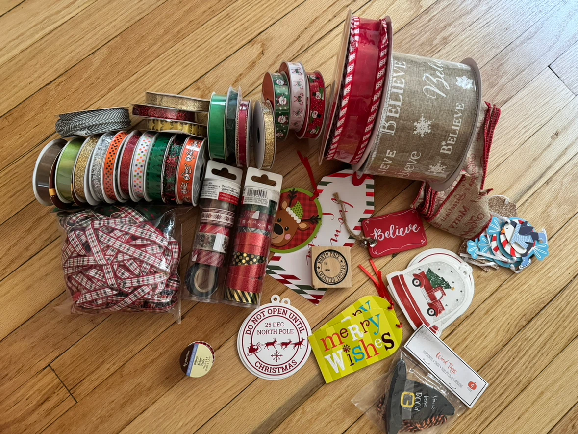 Holiday Craft Ribbon and Tag Set