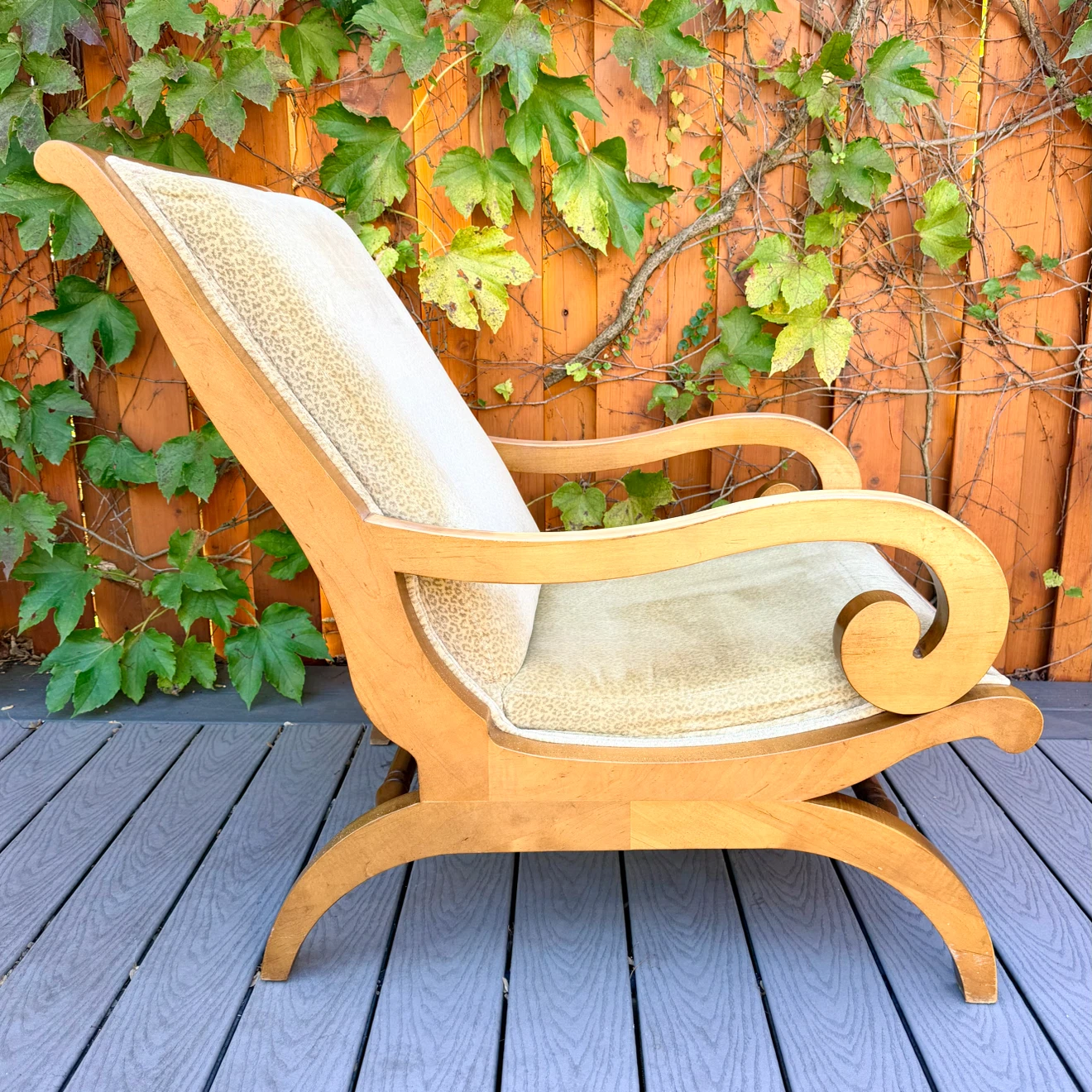 Vintage Comfy Wooden Armchair - photo 3