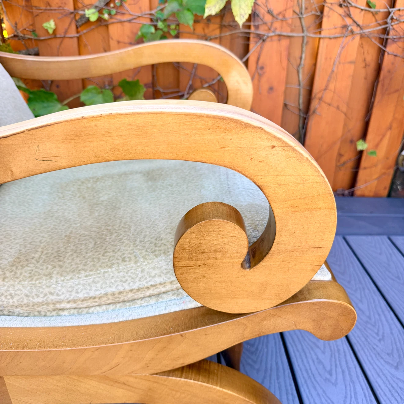 Vintage Comfy Wooden Armchair - photo 4