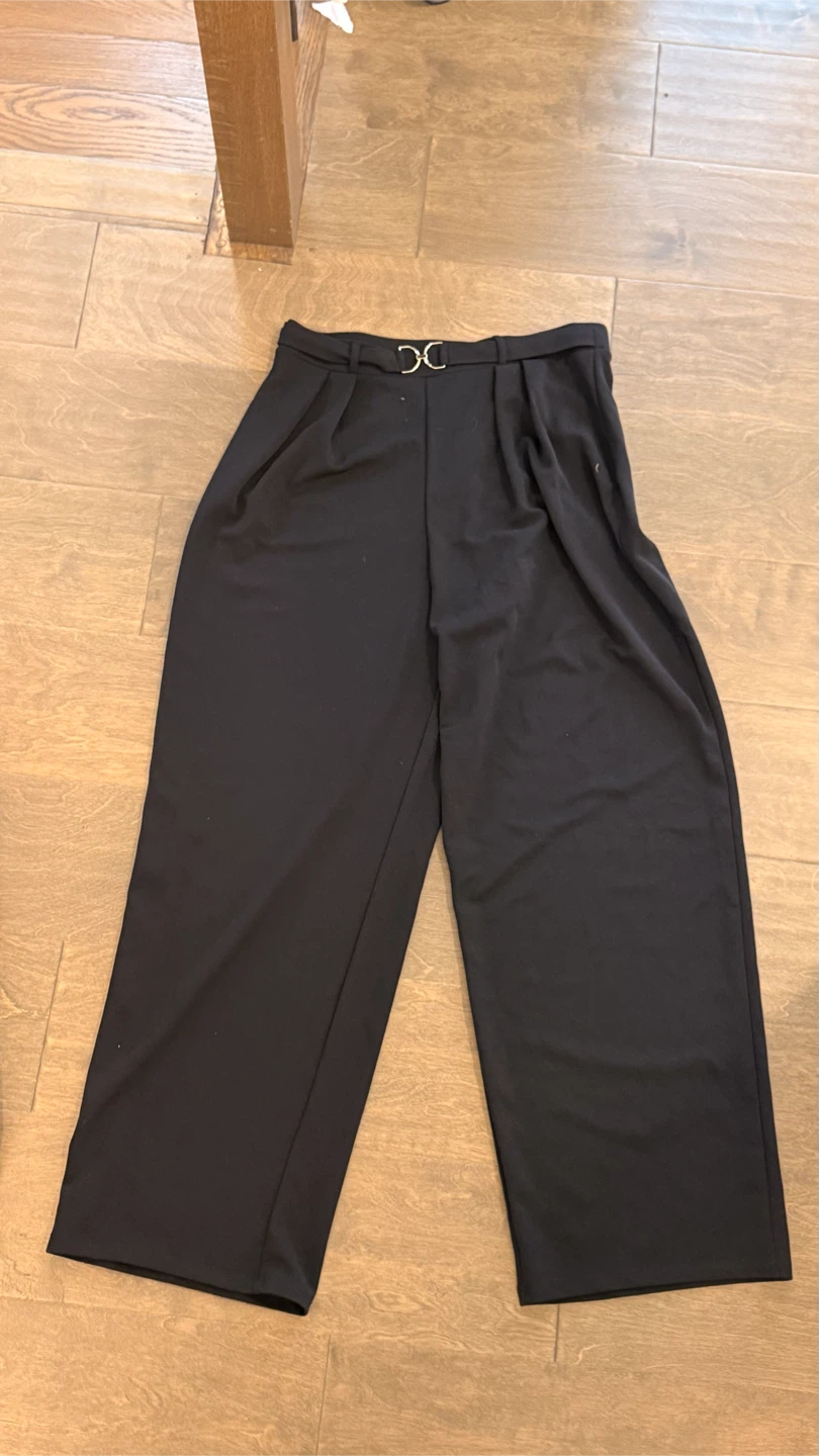 Black Pleated Trousers