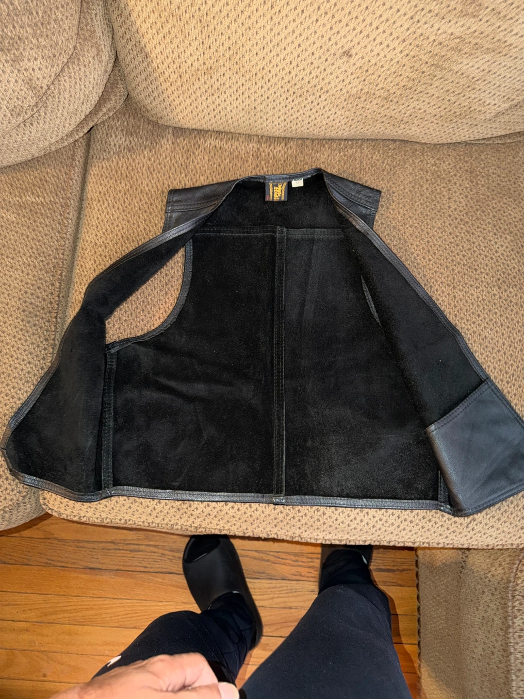 Male Hide Black Leather Vest - photo 2