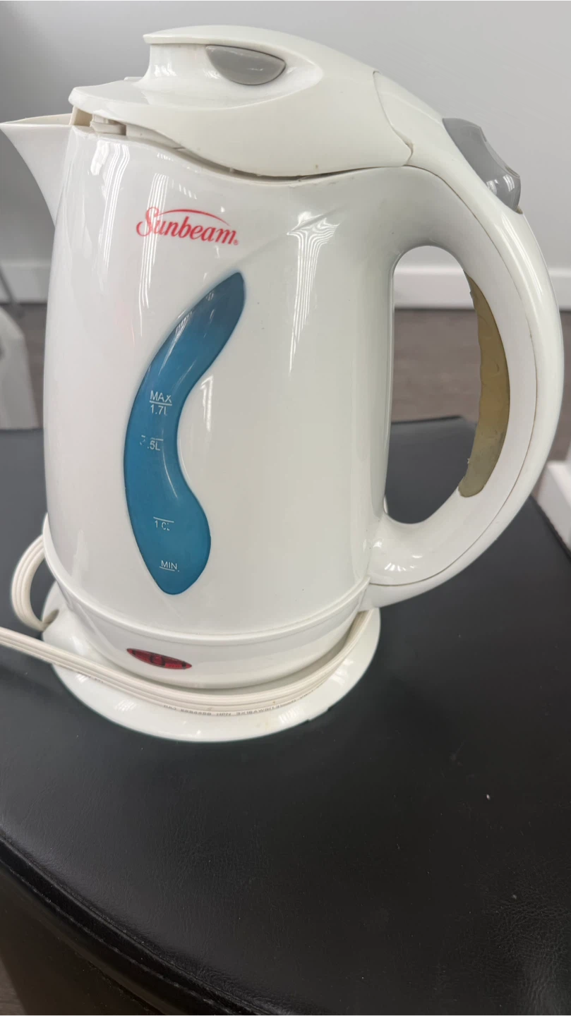 Sunbeam 1.7L Electric Kettle