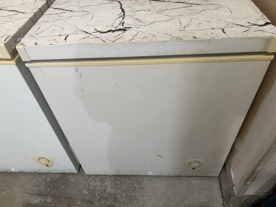 White Chest Freezer - photo 3
