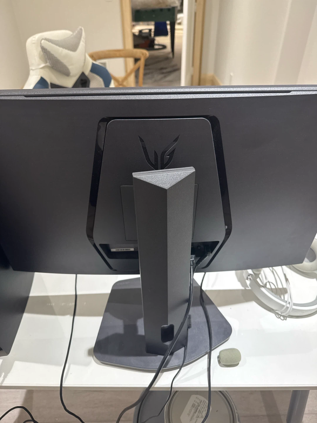 200 hz monitor ultra gear. No scratches what so ever - photo 2