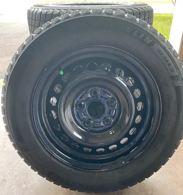 195 65 15 Michelin X Ice Snow Tires Set of 4 on Rims