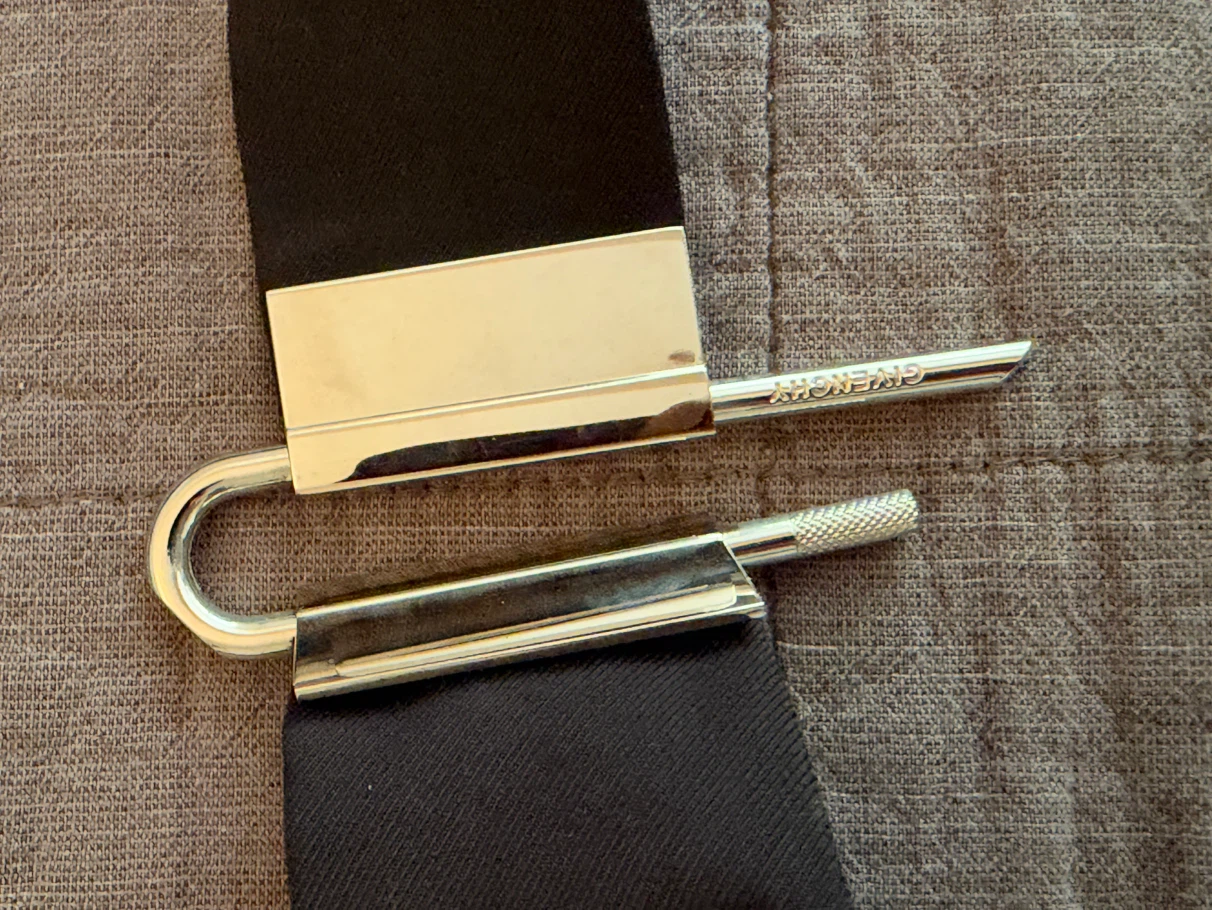 Givenchy Black Strap with Silver-Tone Logo Buckle - photo 2
