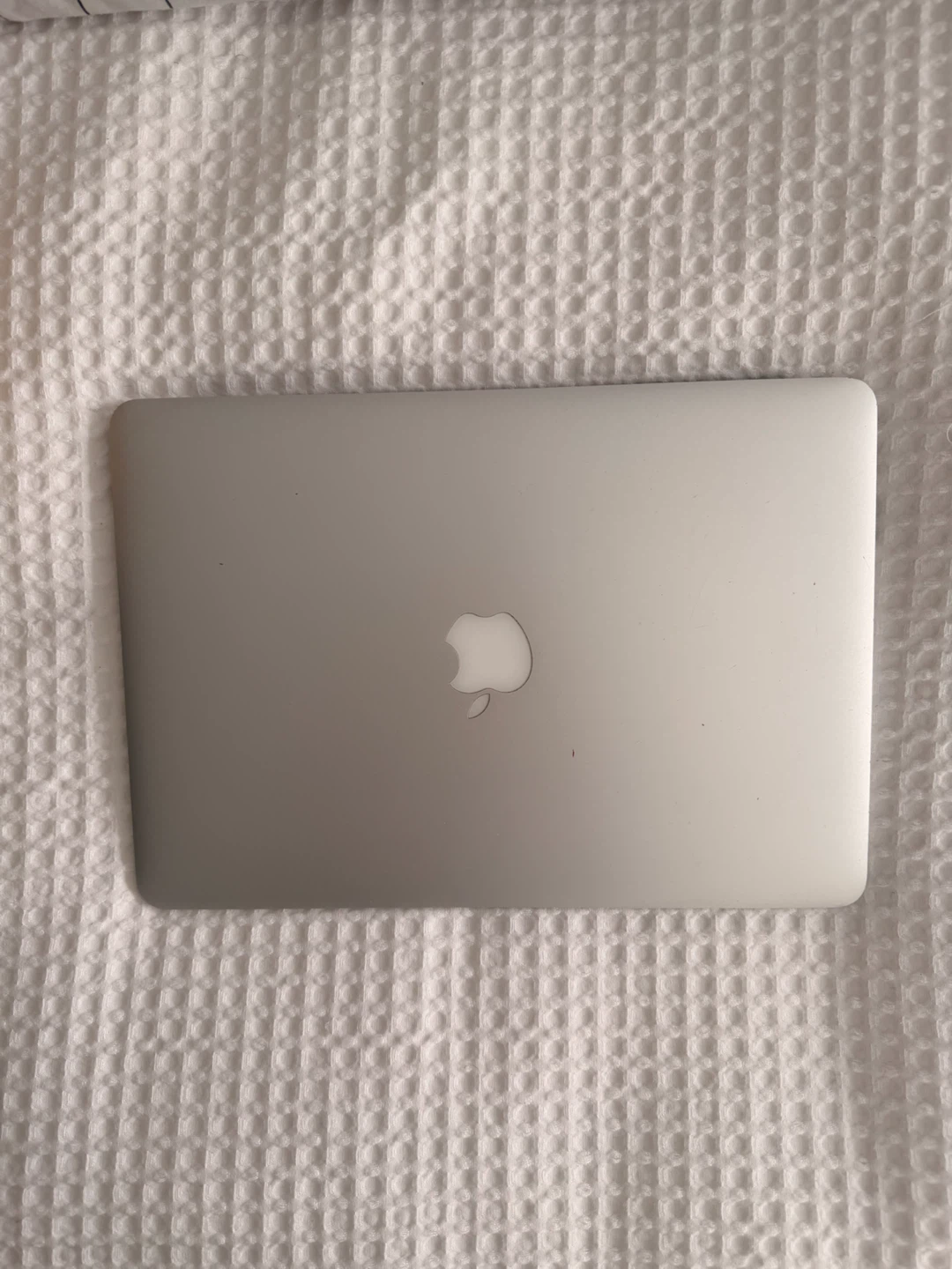 Apple MacBook Air Laptop