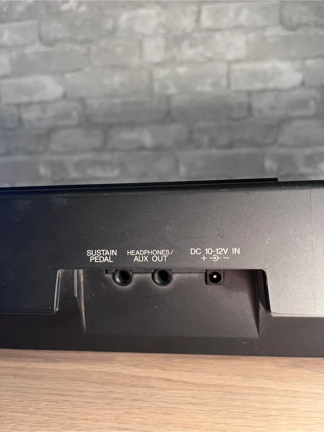 Yamaha PSR-210 Keyboard (*read description) - photo 3