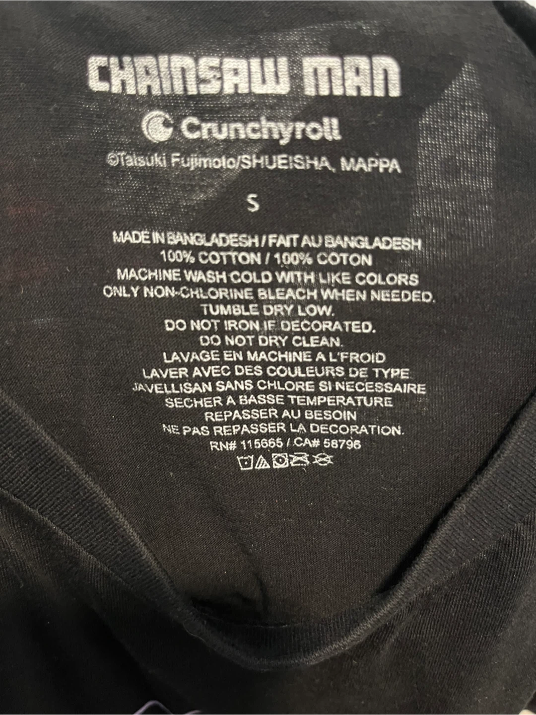 New Chainsaw Man T-Shirt Small Black Pink HotTopic Crunchyroll - photo 4