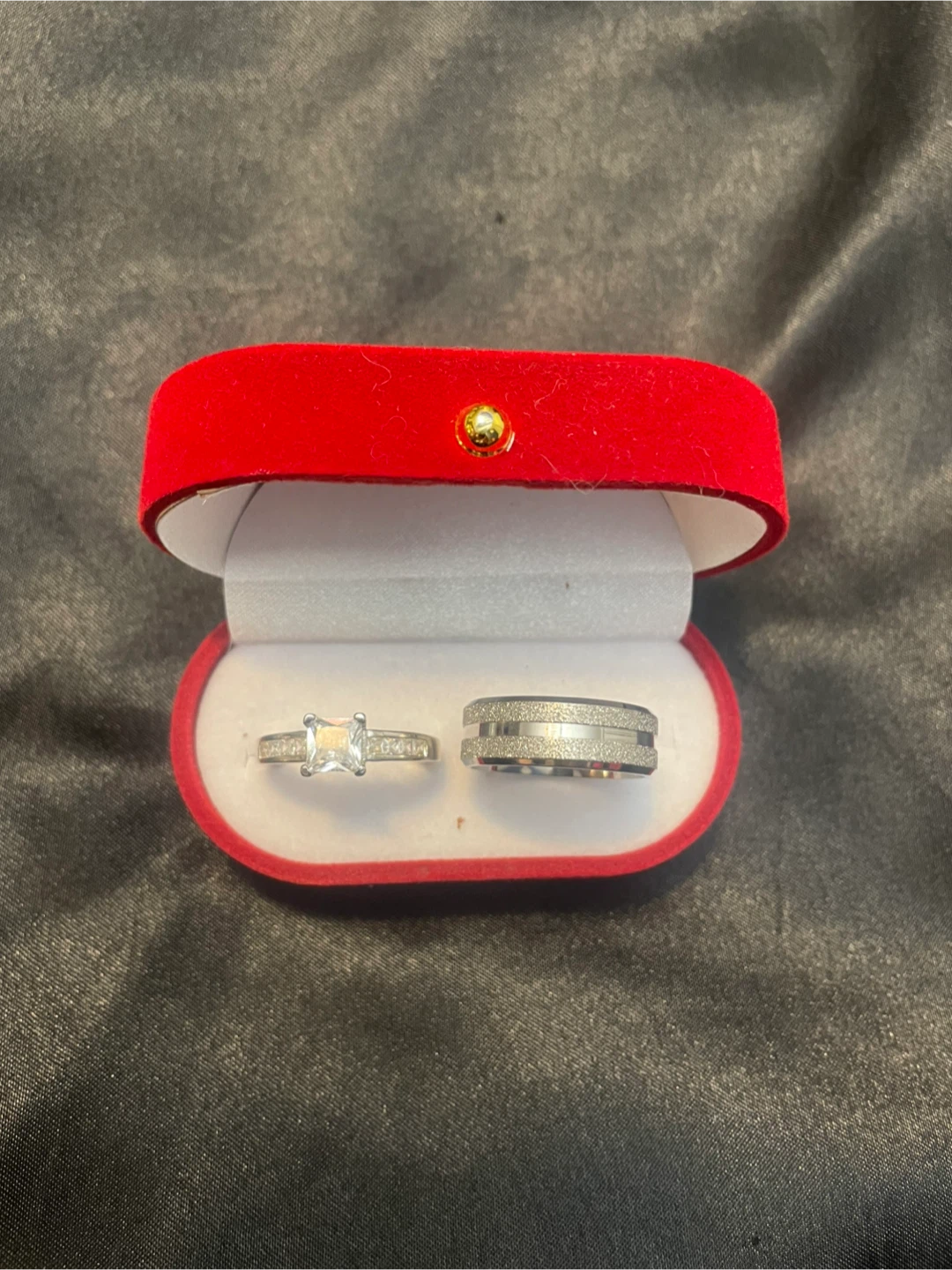Two-piece ring set