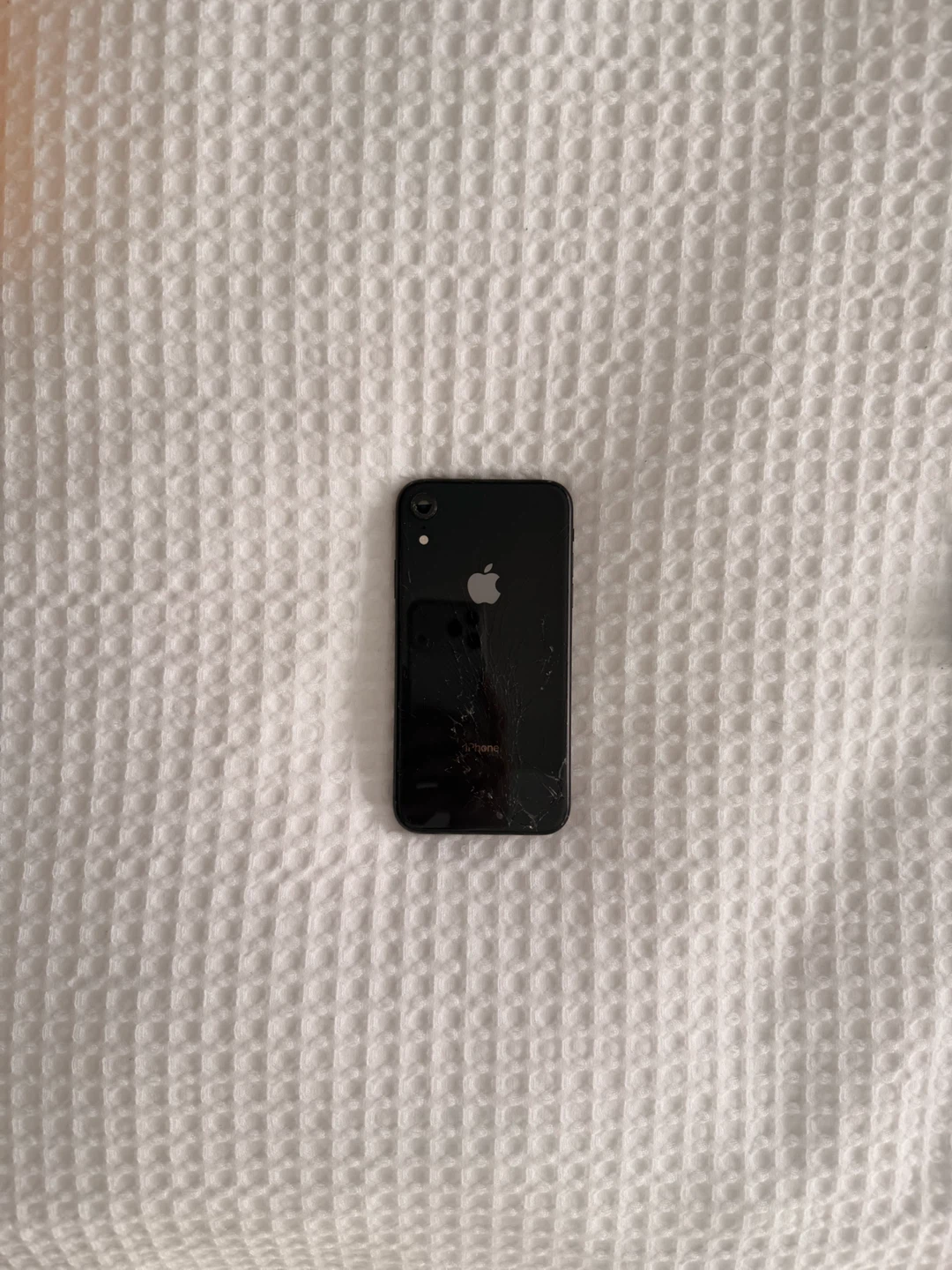 Black Apple iPhone XR - photo 2