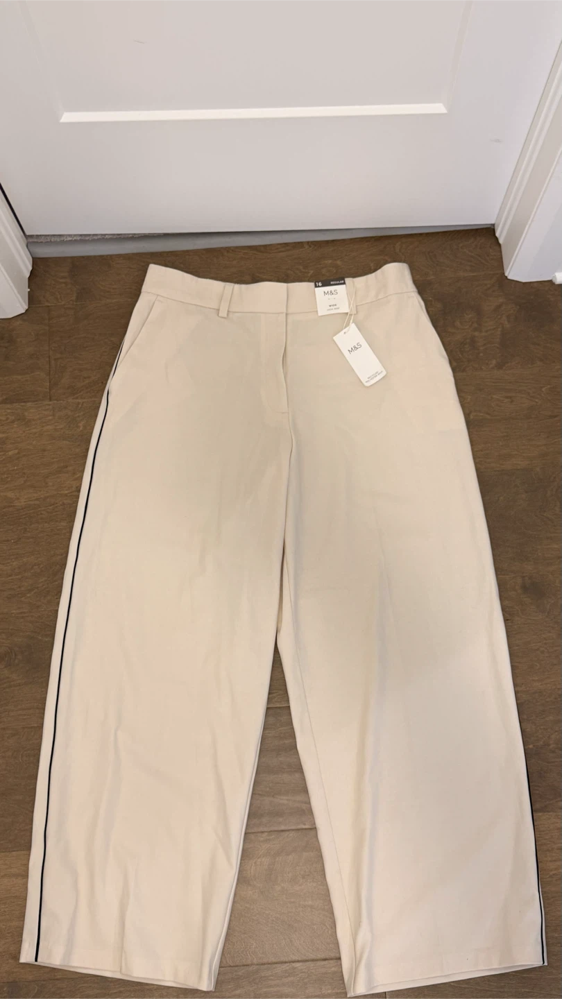 M&S Cream Wide Leg Trousers Size 16