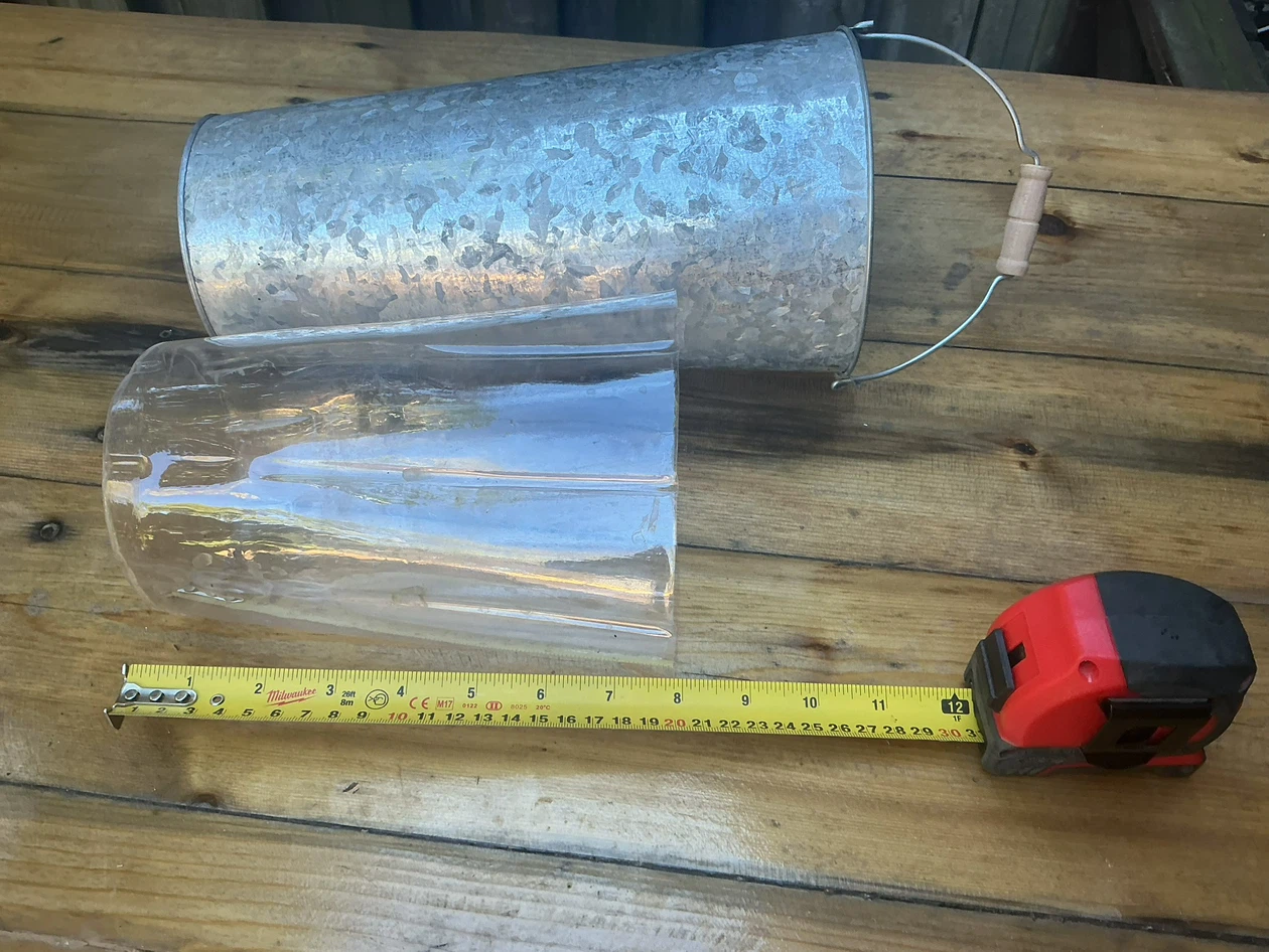 Galvanized Metal Flower Bucket With Wooden Handle !! - photo 5