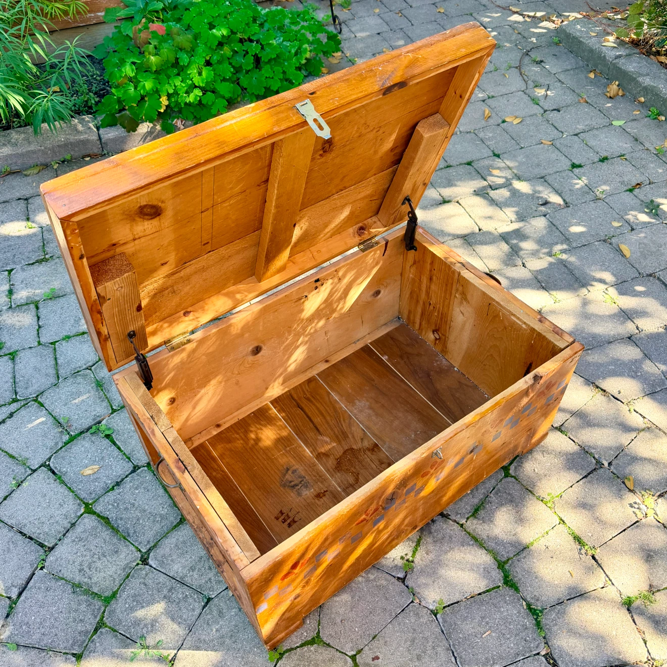 Lockable Wooden Trunk - photo 5