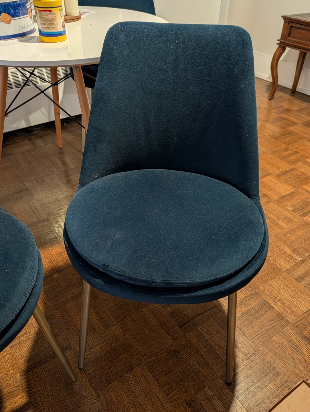 Set of 4 Navy Blue Velvet Dining Chairs