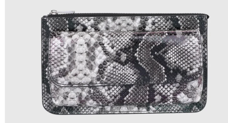 Danier EMMELIE CROSSBODY PHONE WALLET. New with tags - photo 2