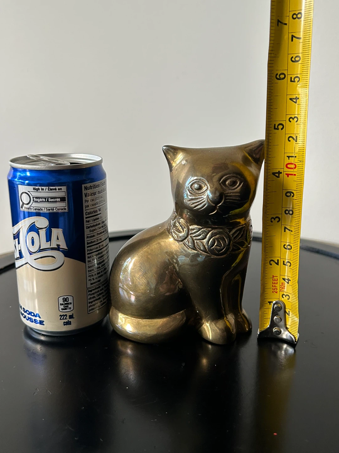 Vintage Solid Brass Sitting Cat Figurine – Etched Floral Collar - photo 2