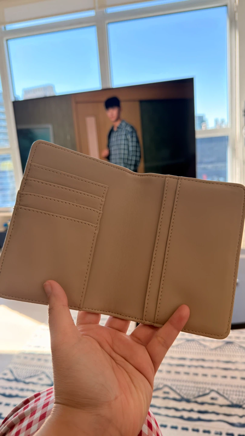Guess Passport Holder - photo 2