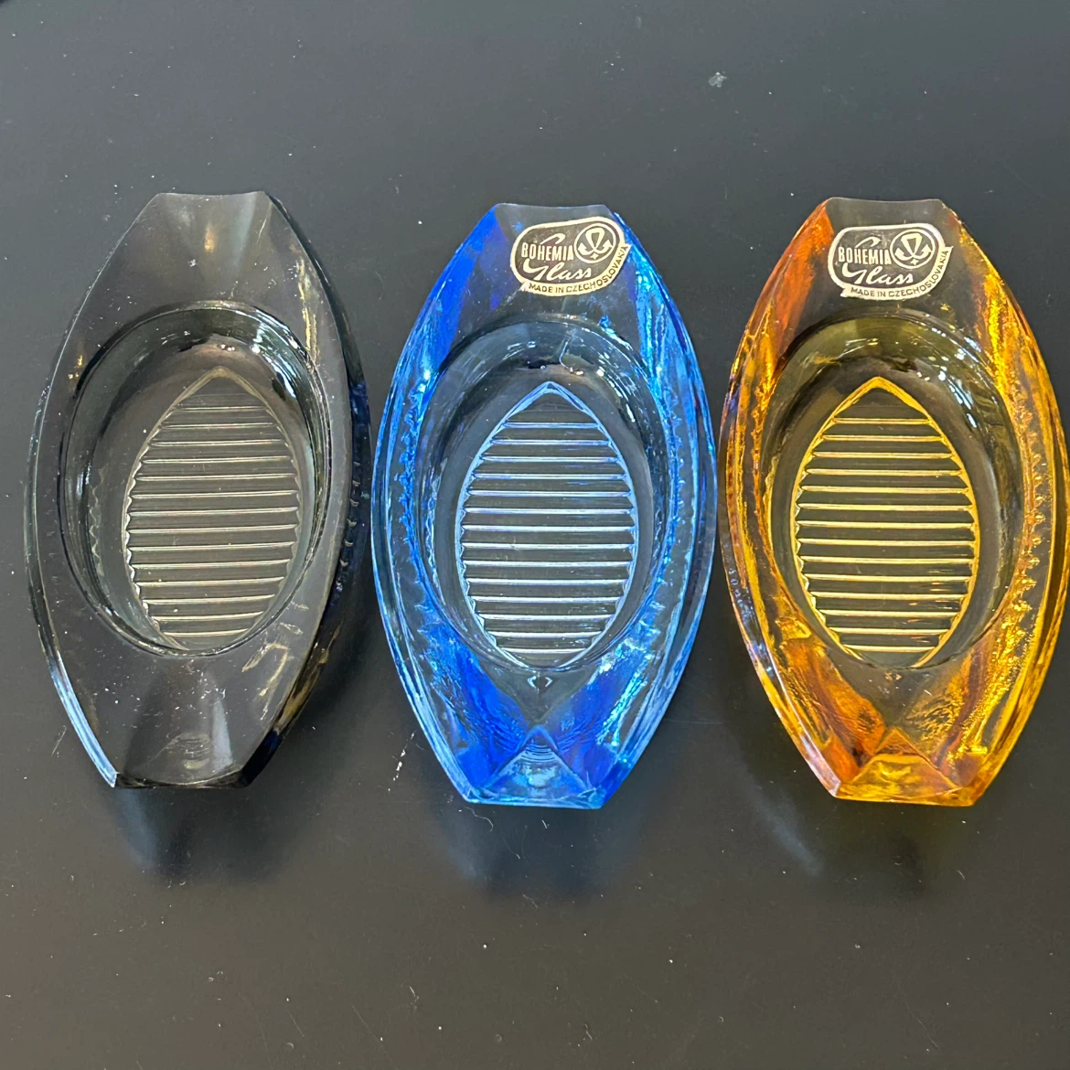 Vintage Bohemia Glass Oval Ashtrays / Trinket Dishes – Set of 3 - photo 3